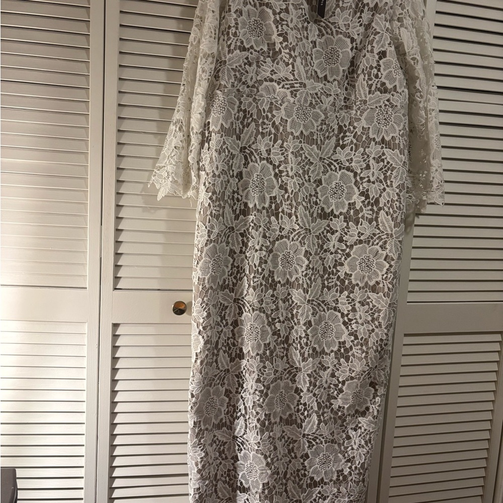 Chic White Lace Maxi Dress